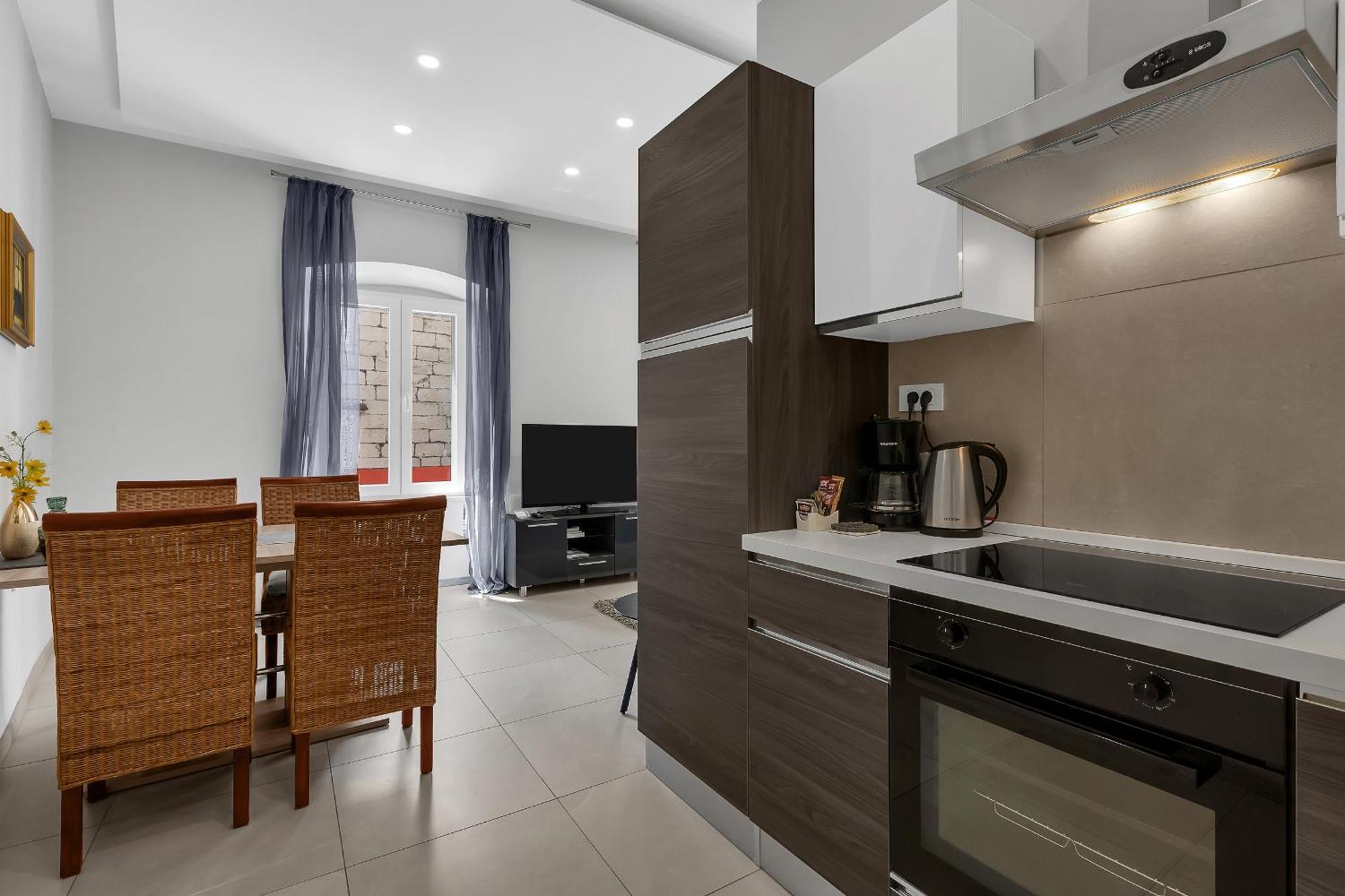City Center Apartment Dvor Kalalarga มาคาร์สกา ภายนอก รูปภาพ