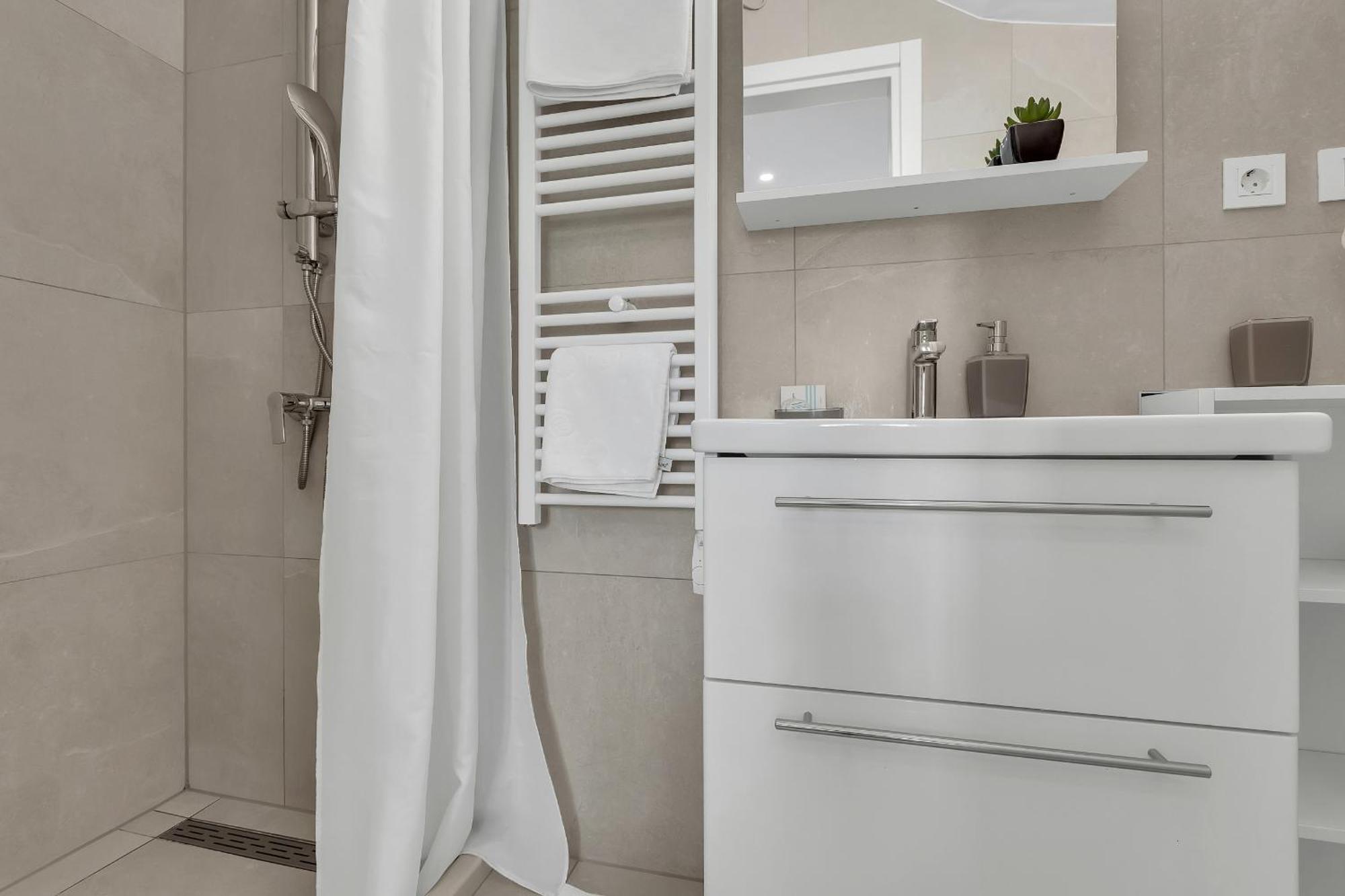 City Center Apartment Dvor Kalalarga มาคาร์สกา ภายนอก รูปภาพ